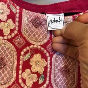 Elegant long Red Dress with Pink Pattern